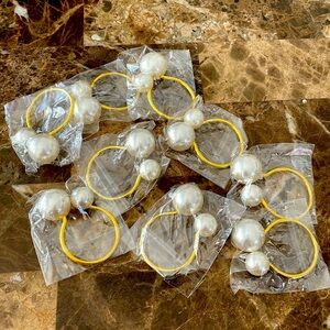 Napkin pearls